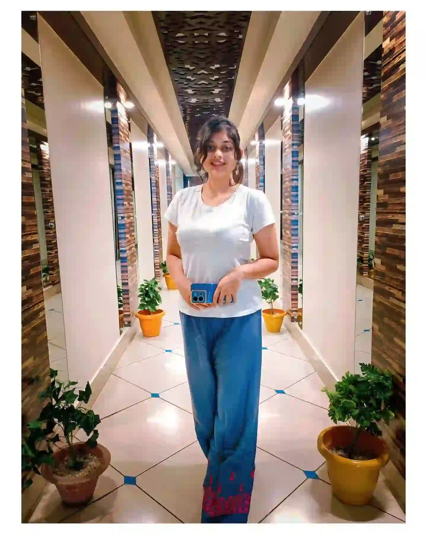 Dwarka escort service